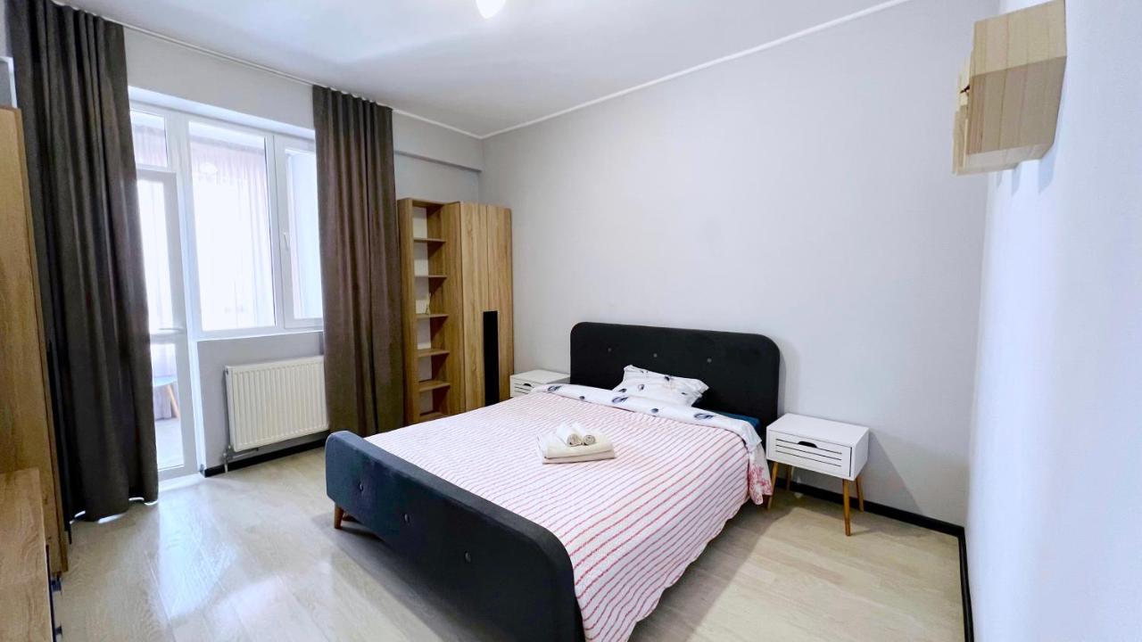 Comfortable Apartment With A Panoramic View คีชีเนา ภายนอก รูปภาพ
