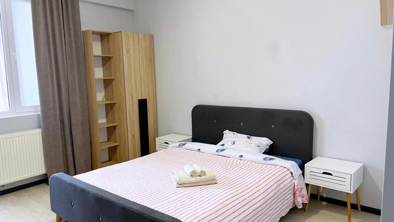 Comfortable Apartment With A Panoramic View คีชีเนา ภายนอก รูปภาพ