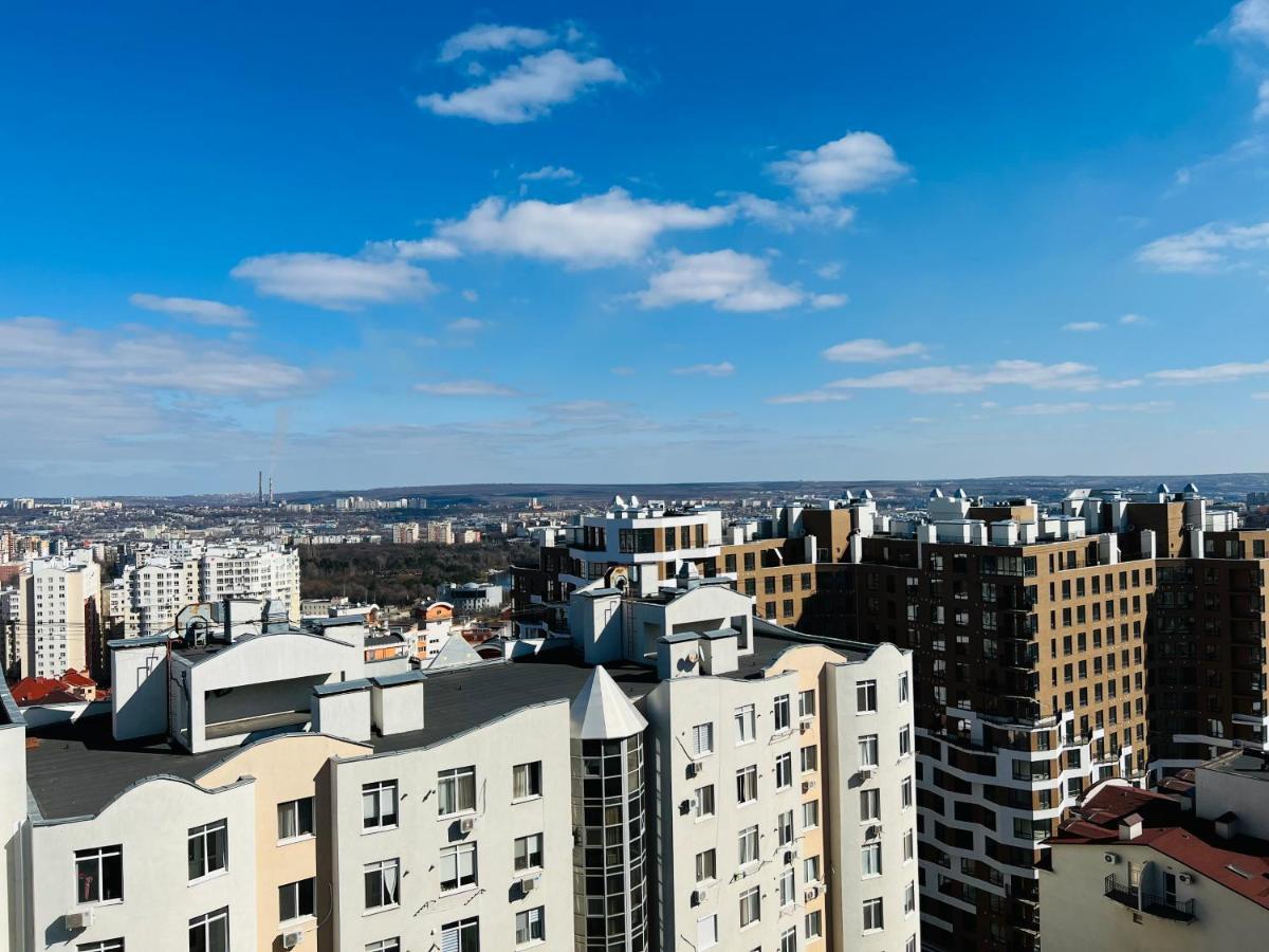 Comfortable Apartment With A Panoramic View คีชีเนา ภายนอก รูปภาพ